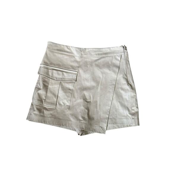 ZARA Rustic Crossover Cargo Shorts Skort Suede/ Cream Color Size M. preppy retro - Picture 1 of 7